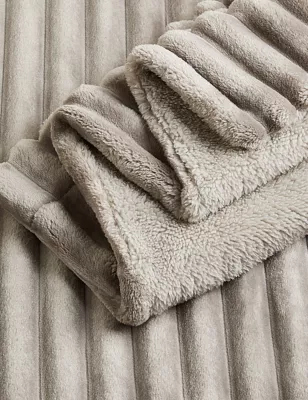 Ribbed Fleece Bedding Set