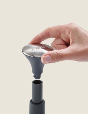 Push&Tear&trade; Kitchen Roll Holder