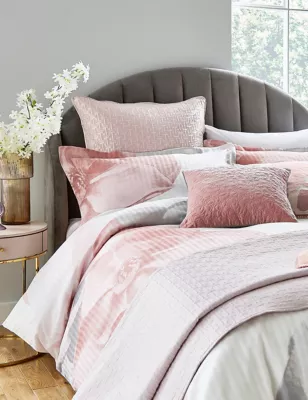 Sateen Photo Magnolia Oxford Pillowcase