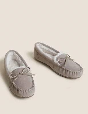Suede Bow Faux Fur Lined Moccasin Slippers