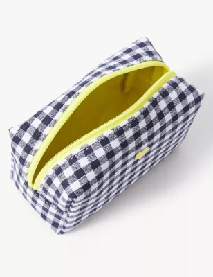Heart Gingham Toiletry Bag