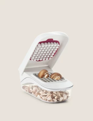 Good Grips Vegetable Chopper With Easy-Pour Opening