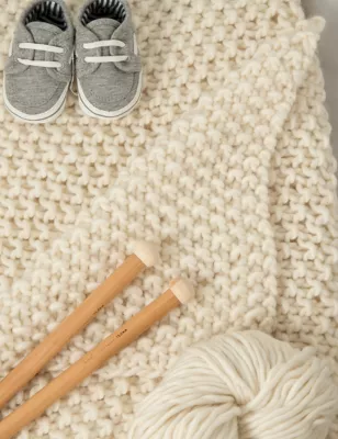 Louis Baby Blanket Knitting Kit