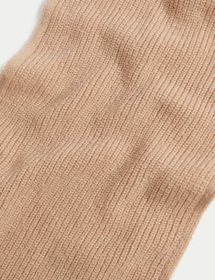 Knitted Ribbed Scarf