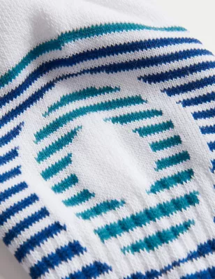 5pk Freshfeet&trade; Cushioned Sports Socks