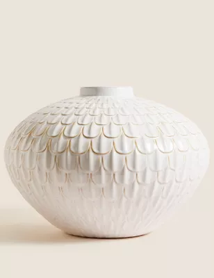 Large Scalloped Textured Vase
