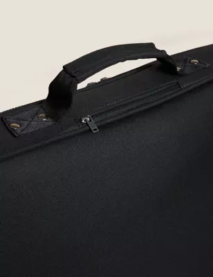 Pro-Tect&trade; Suitcarrier