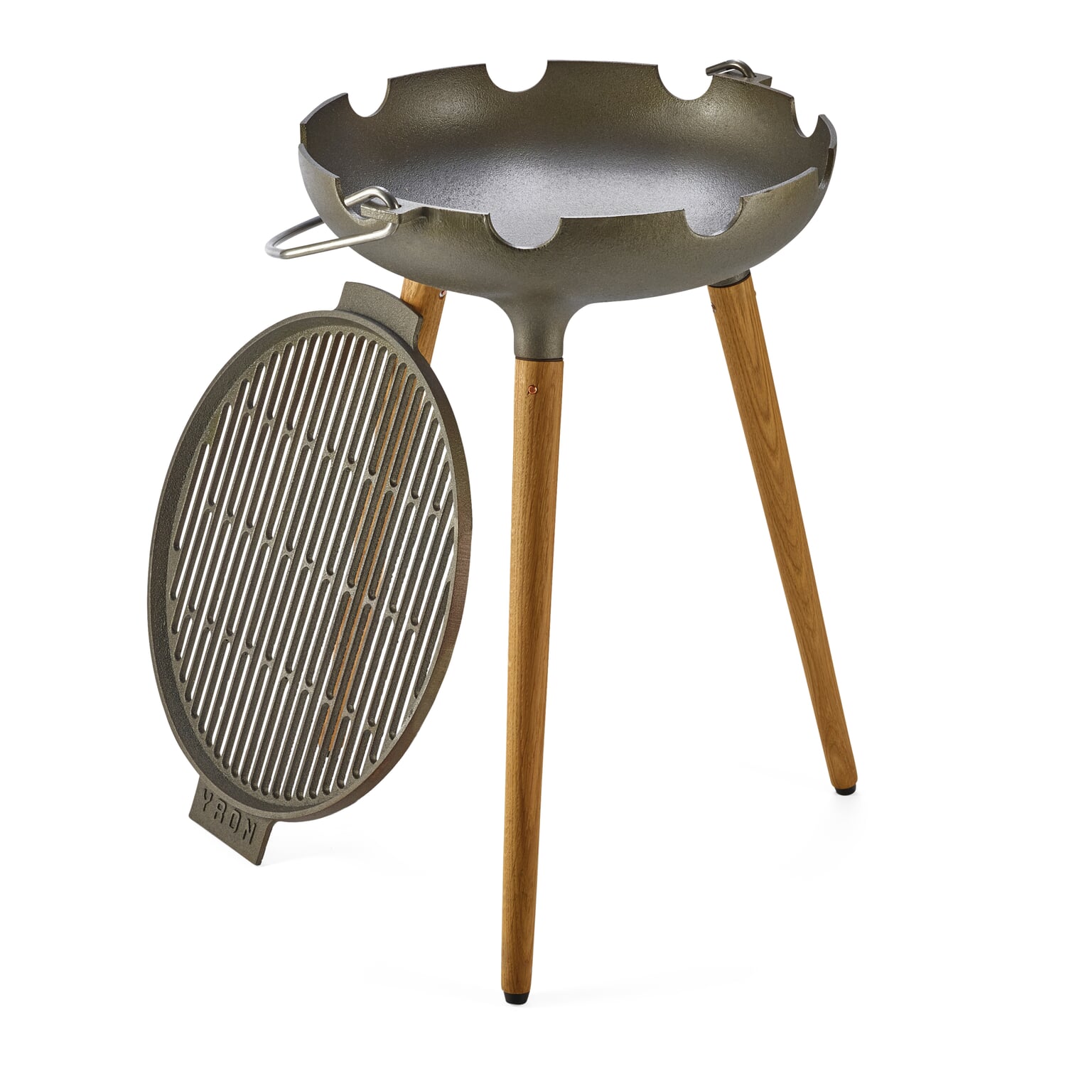 Three-legged grill cast iron