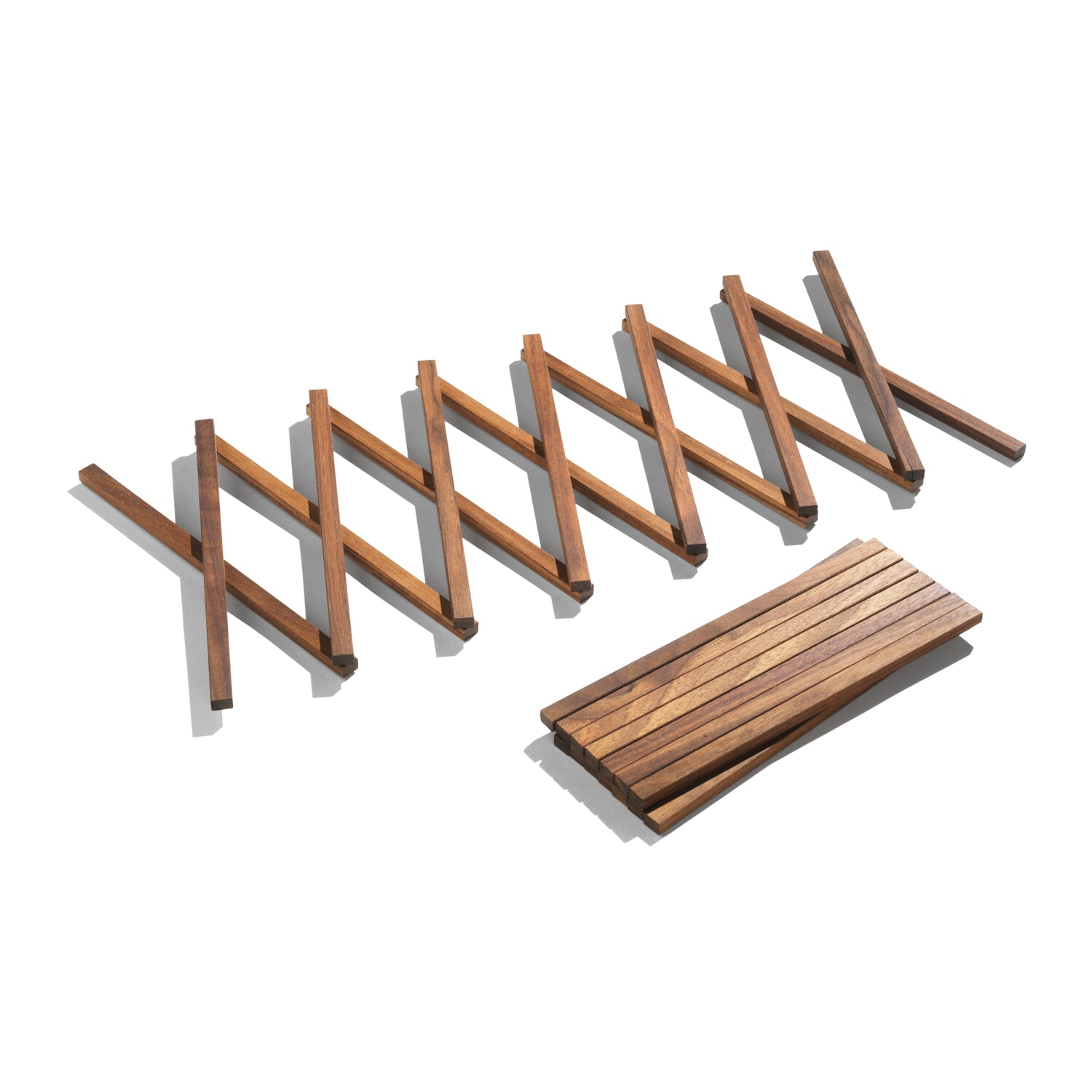 Coaster scissors grid