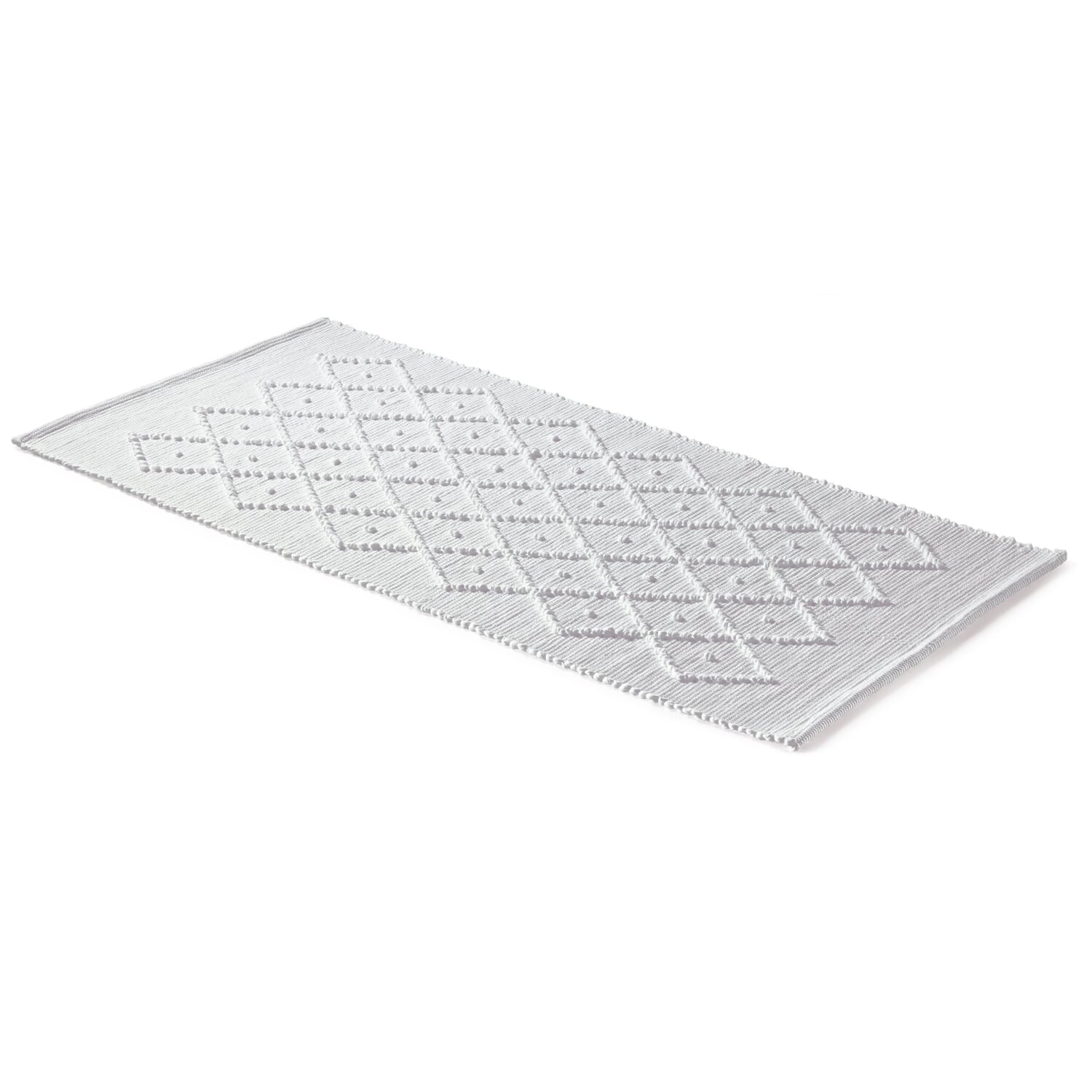 Bath rug diamond pattern