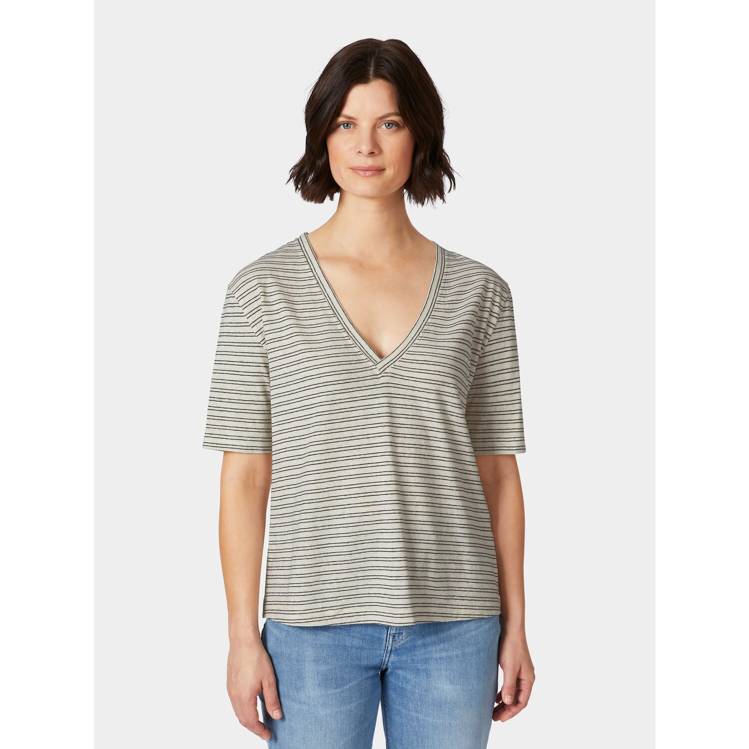 Ladies' T-shirt V-neck