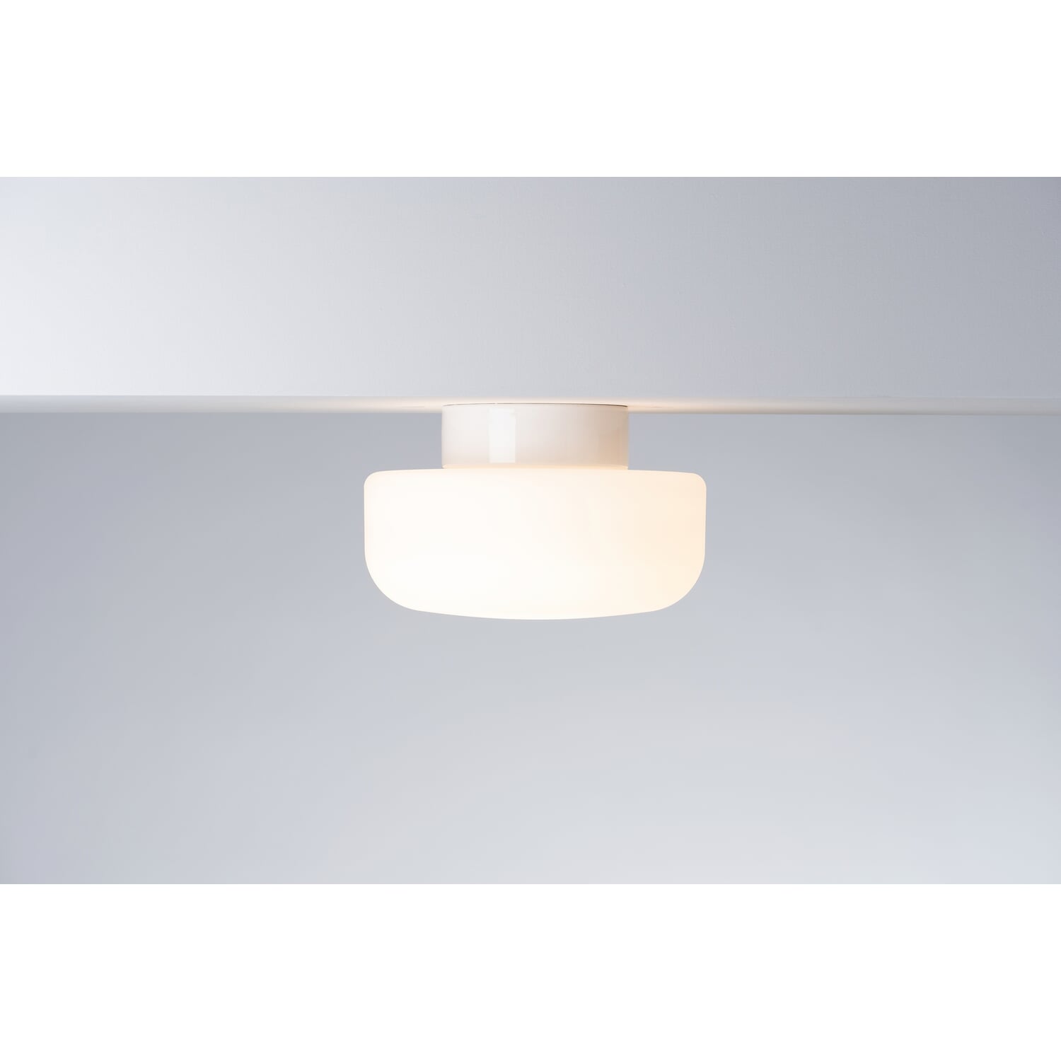 Solenne wall and ceiling light