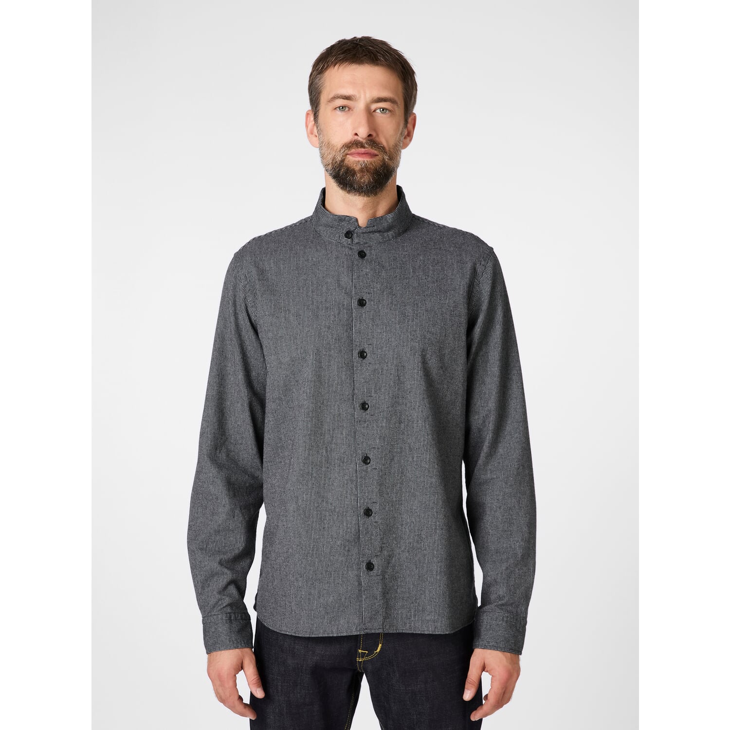 Men's shirt with structured stripes