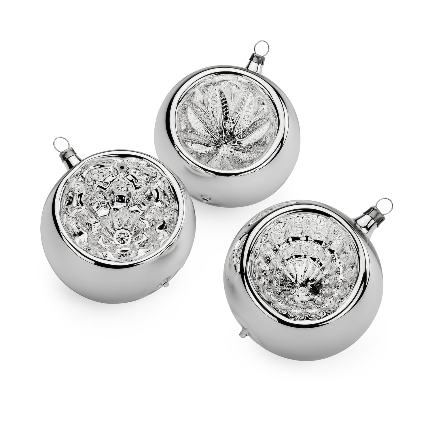 Lauscha reflex balls traditional