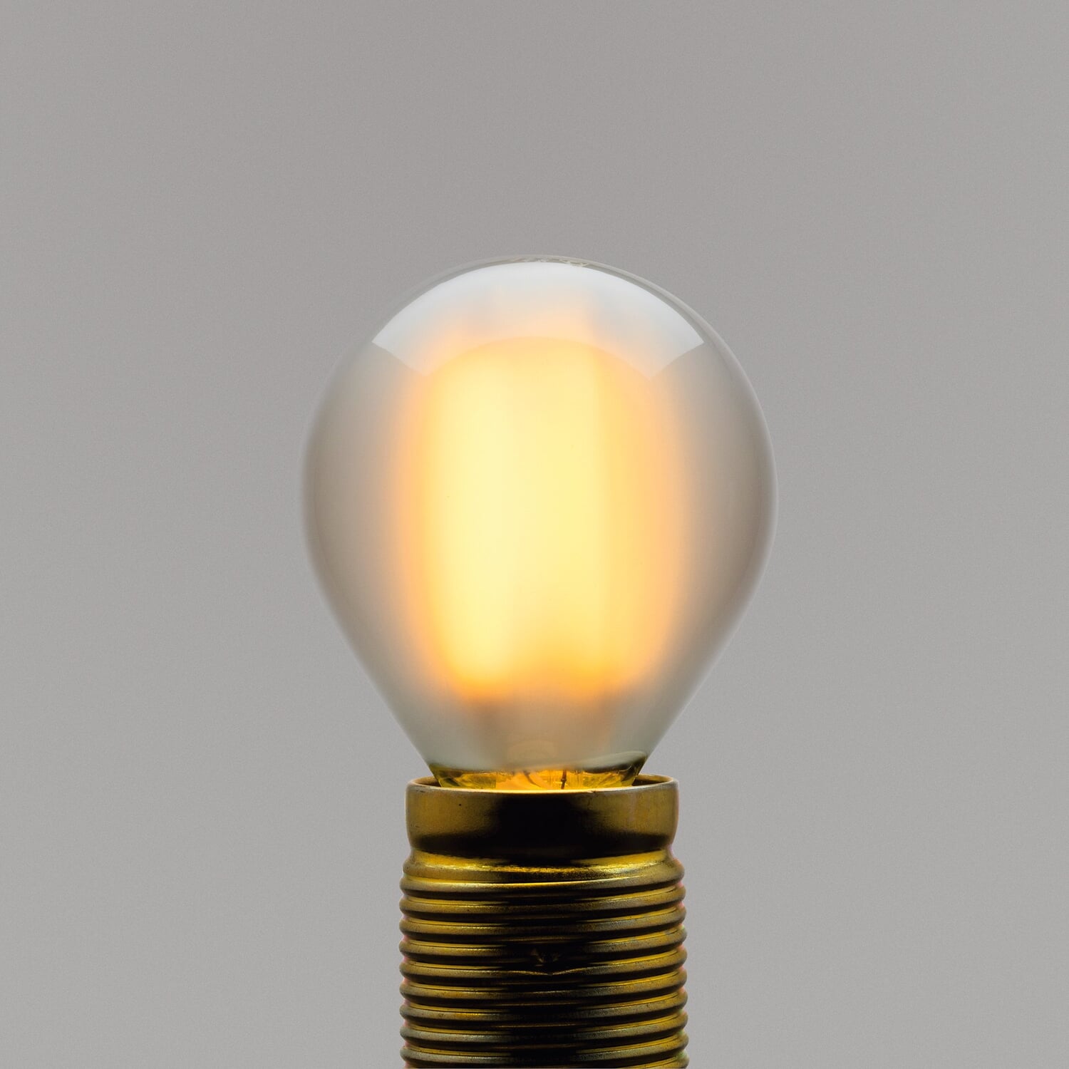 LED filament ball lamp E14