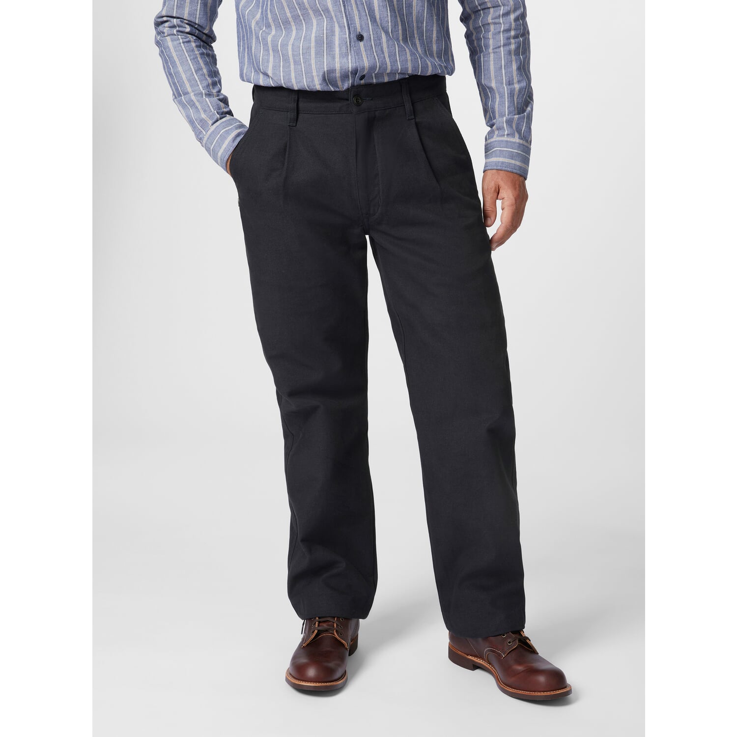 Herrenchino with pleat