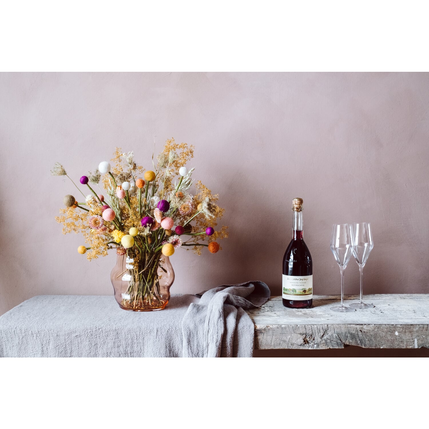 Red fruity non-alcoholic