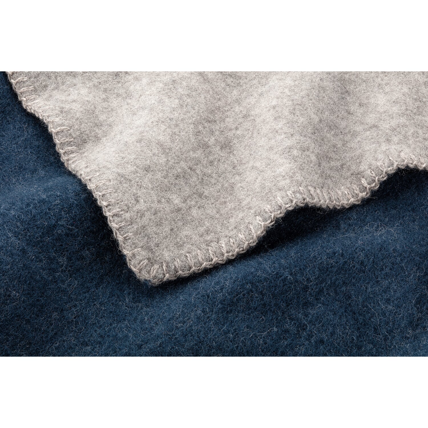 Doubleface lambswool blanket