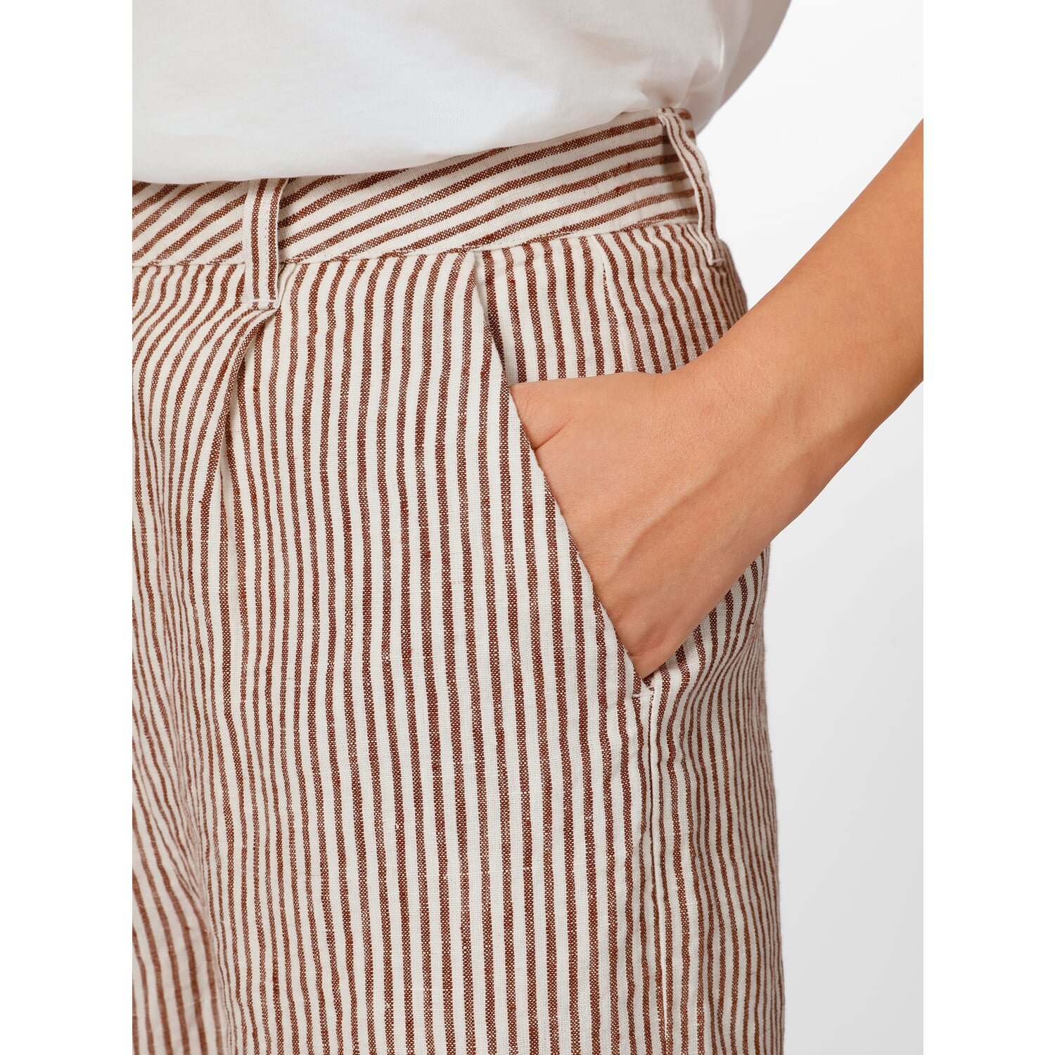 Ladies linen shorts striped