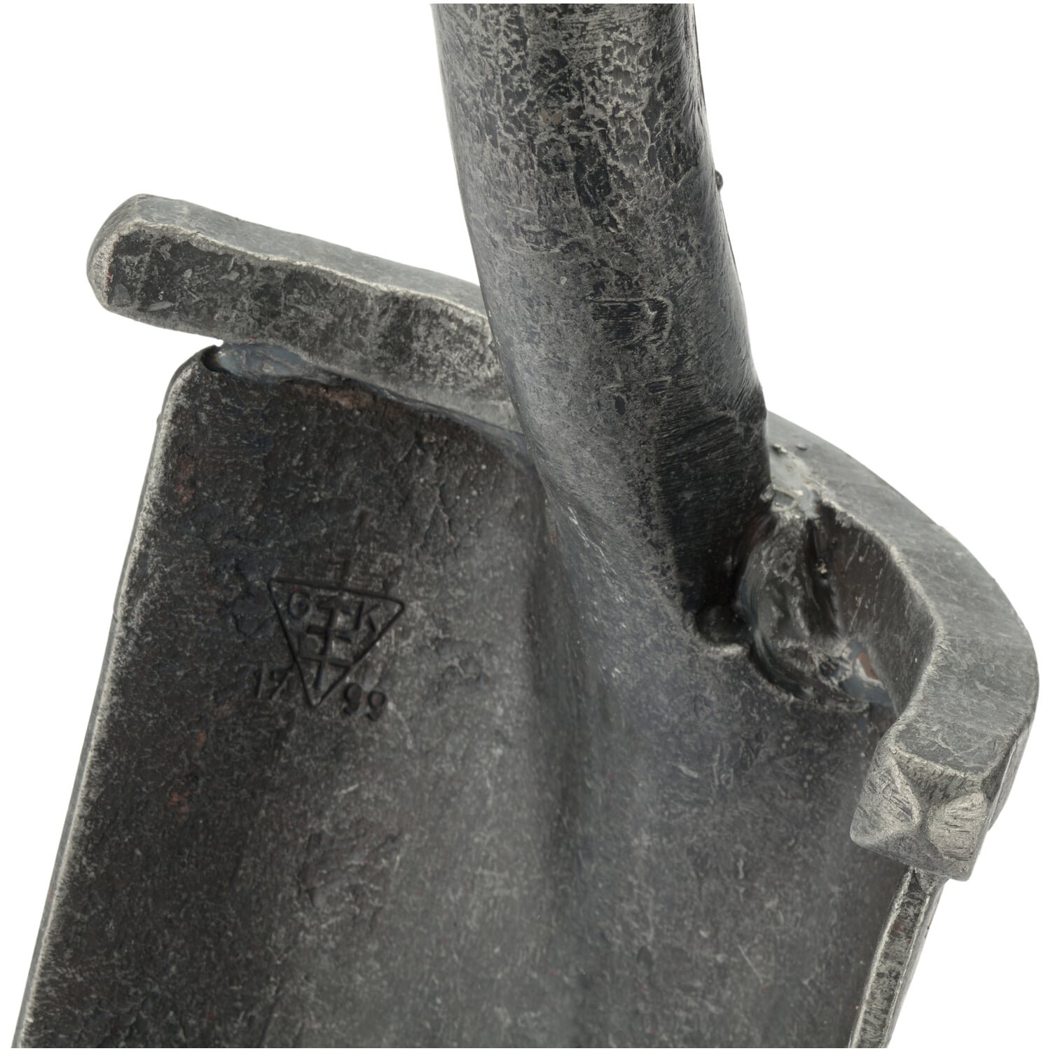 Half-round planting spade