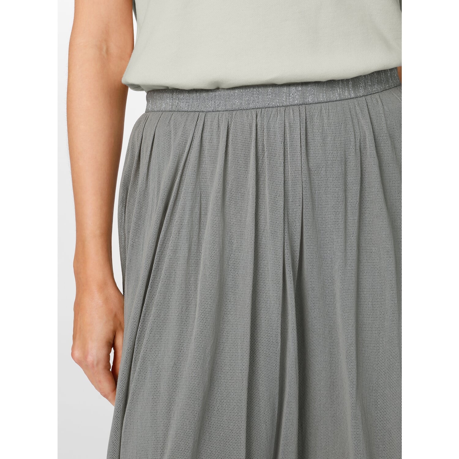 Ladies tulle skirt long