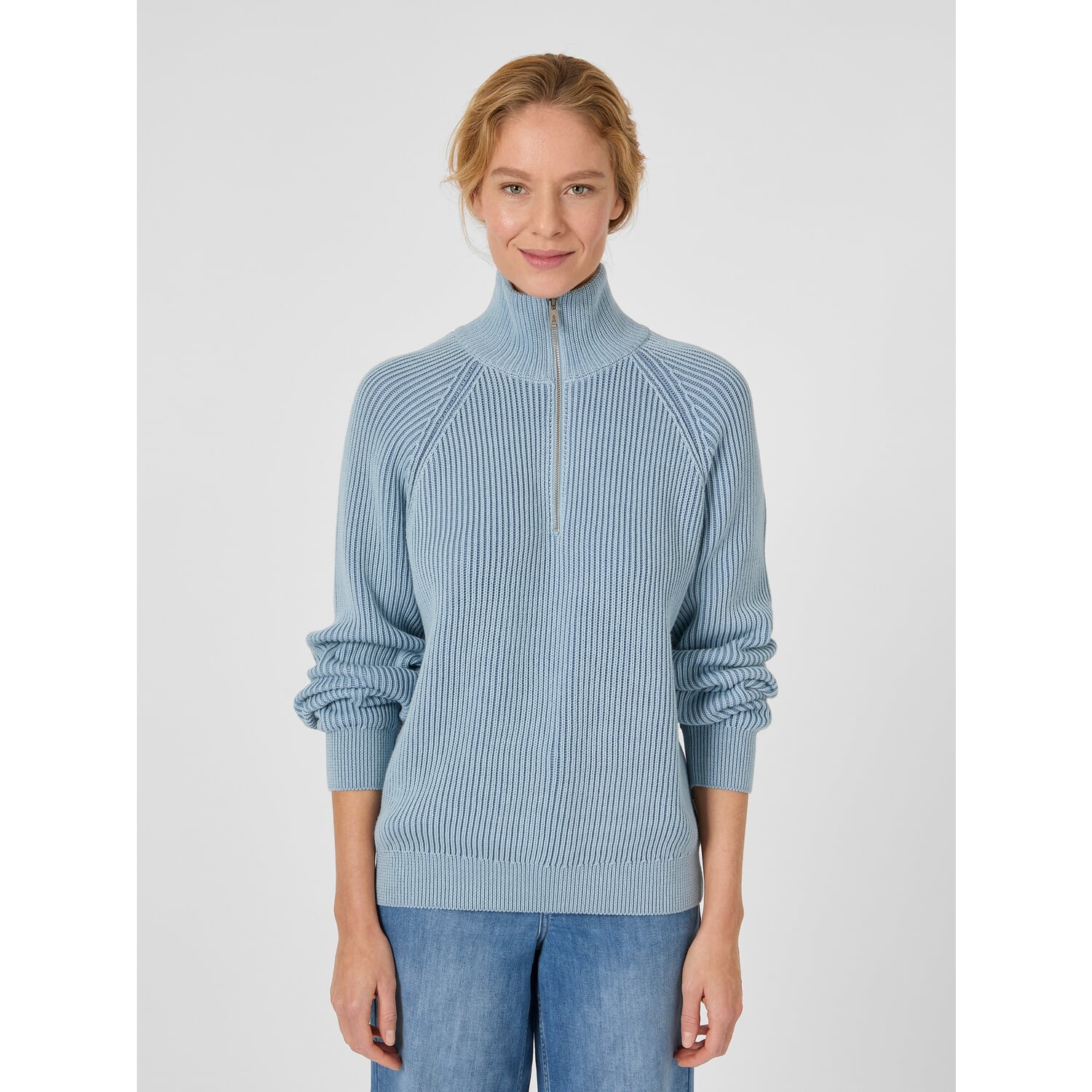 Ladies knitted royer