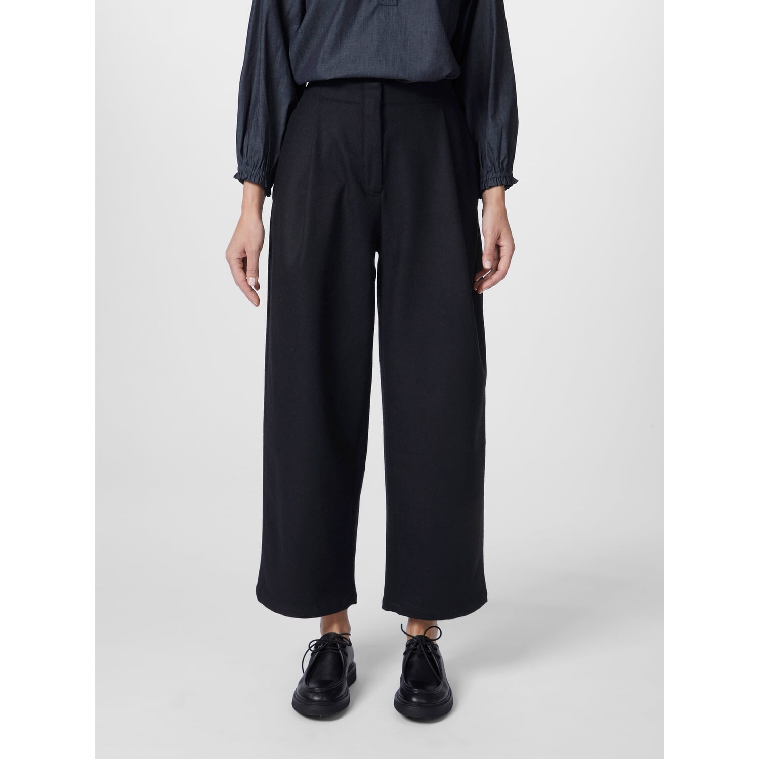 Women's wool trousers