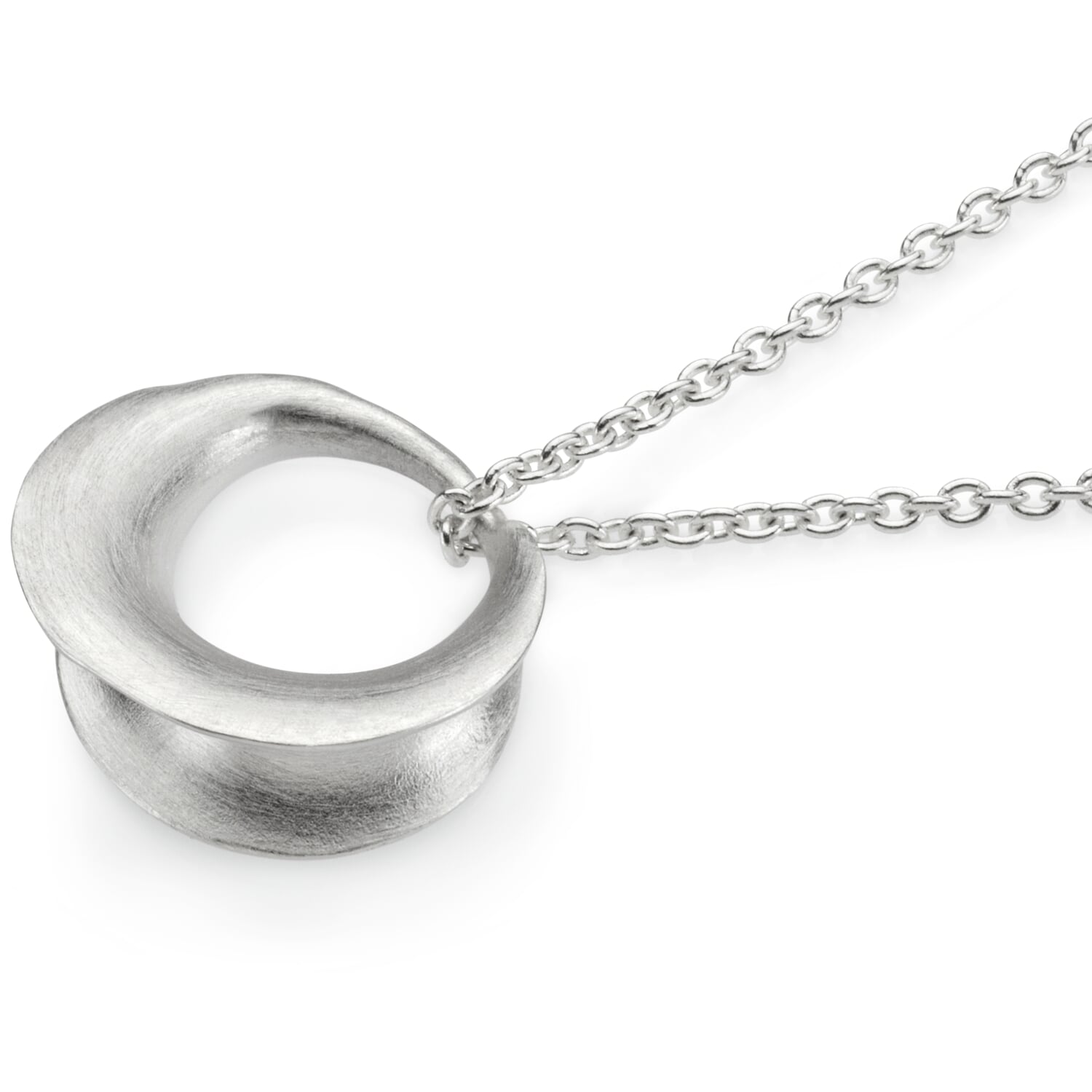 Chain with matte pendant, silver