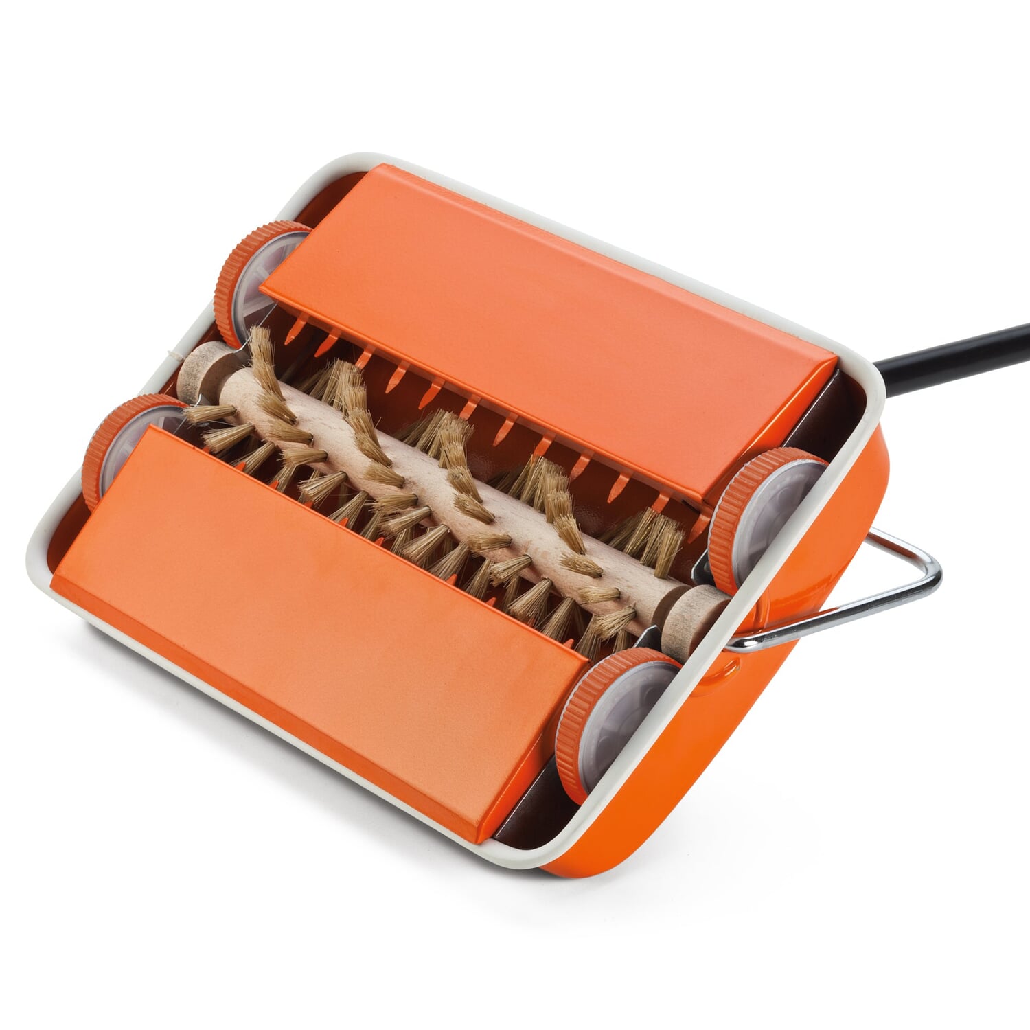 Carpet sweeper steel plate