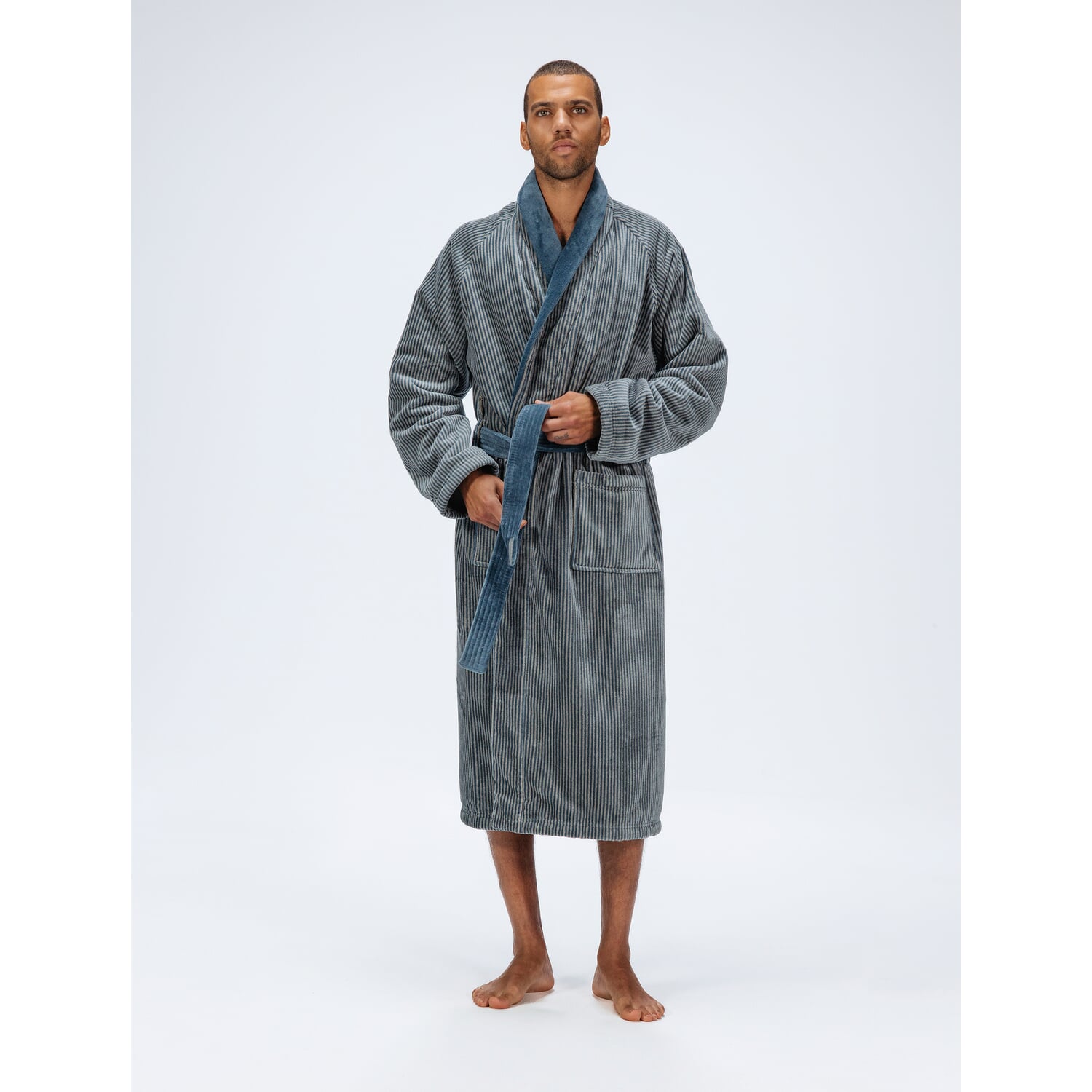 House and bathrobe with fine stripes