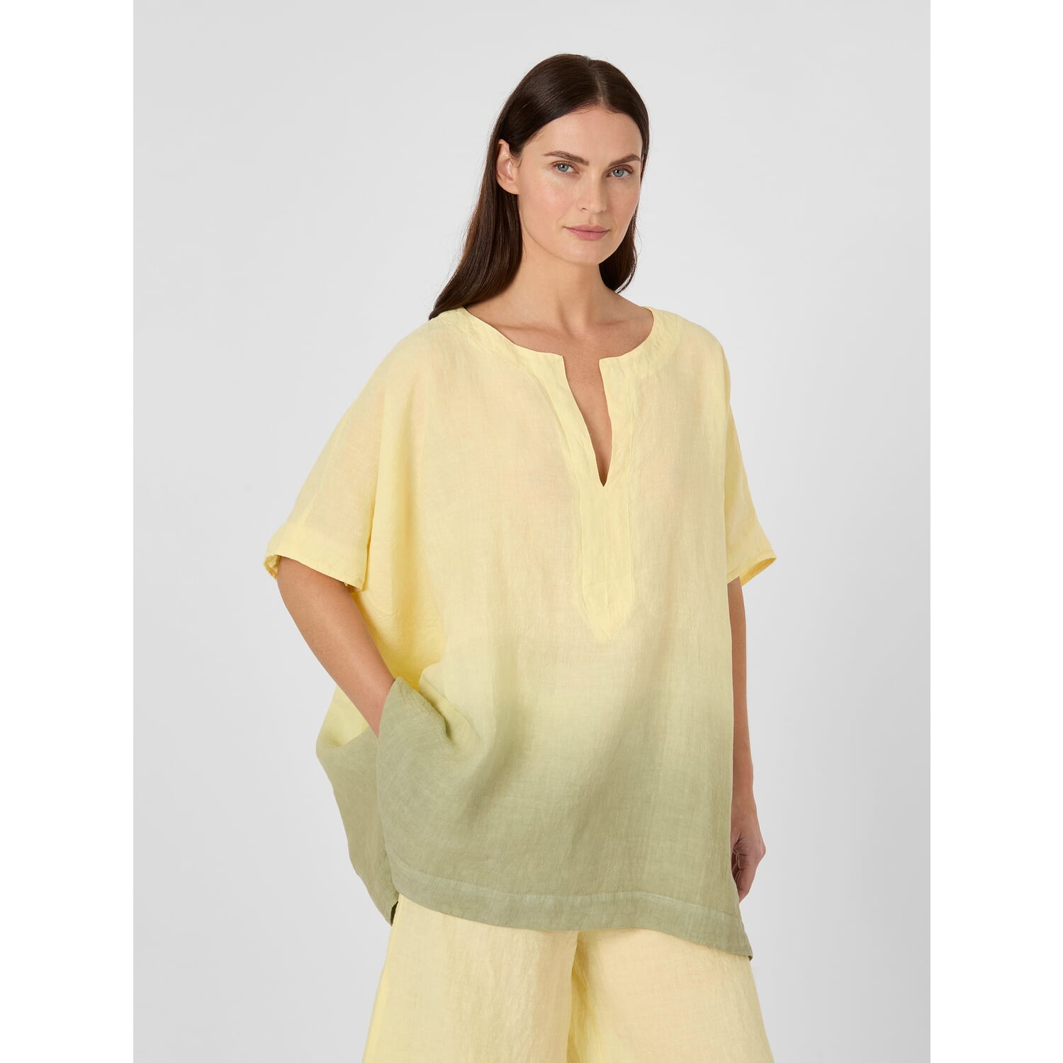 Ladies blouse linen batik