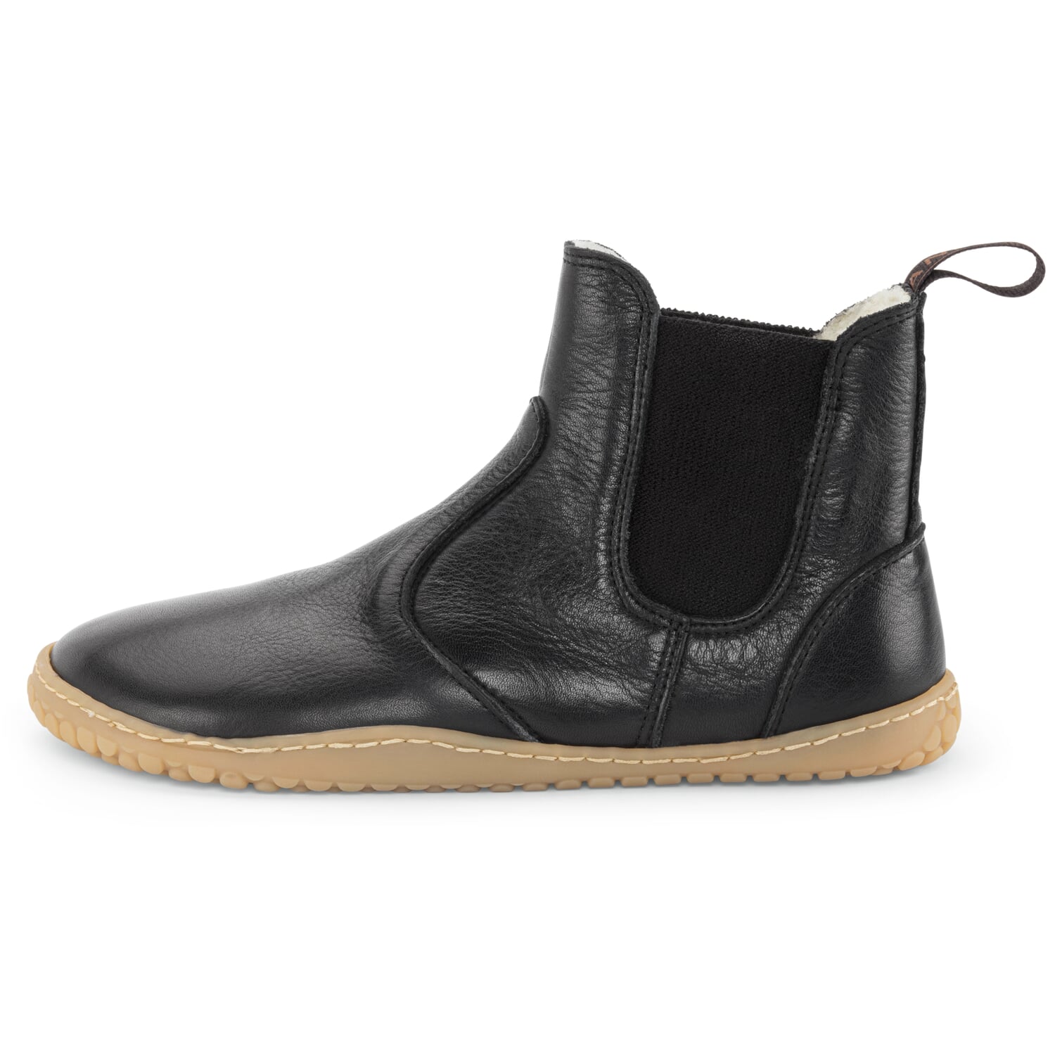 Barefoot Chelsea boat