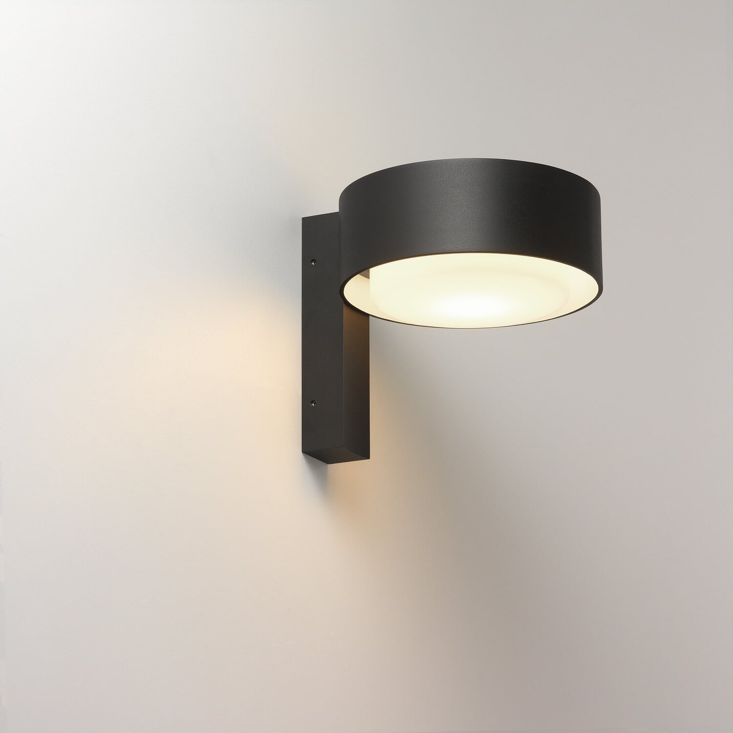 Plaff-on! wall light