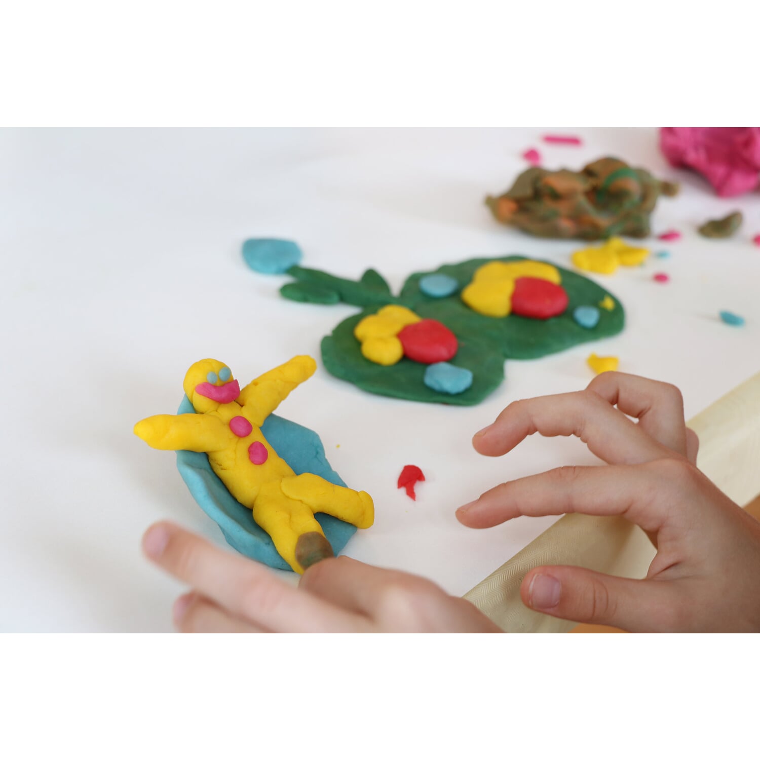Modeling clay set of 4 basic colors
