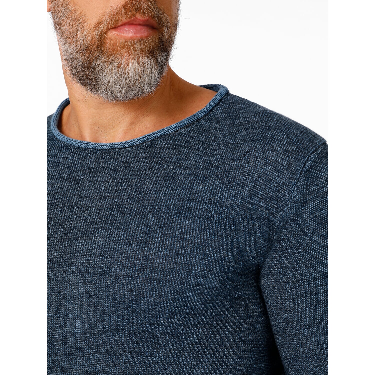 Men's round neck sweater