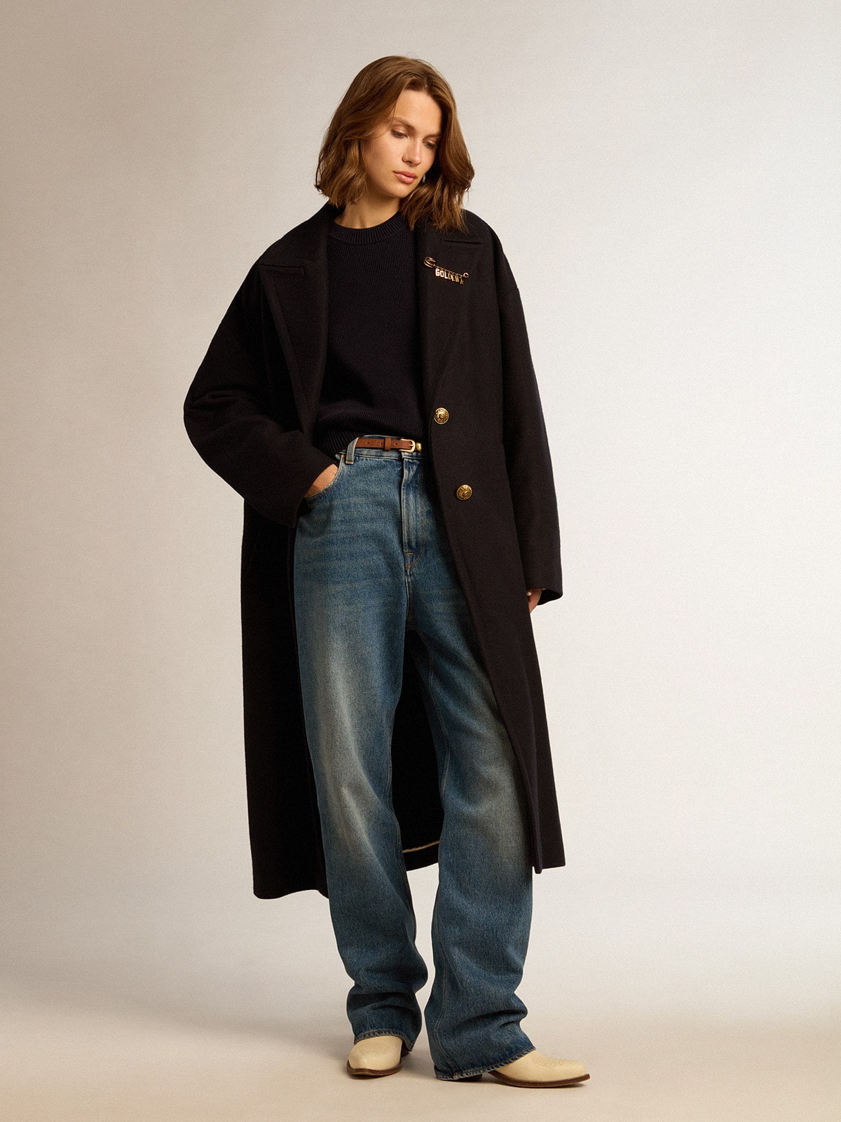 Women's jeans with medium wash