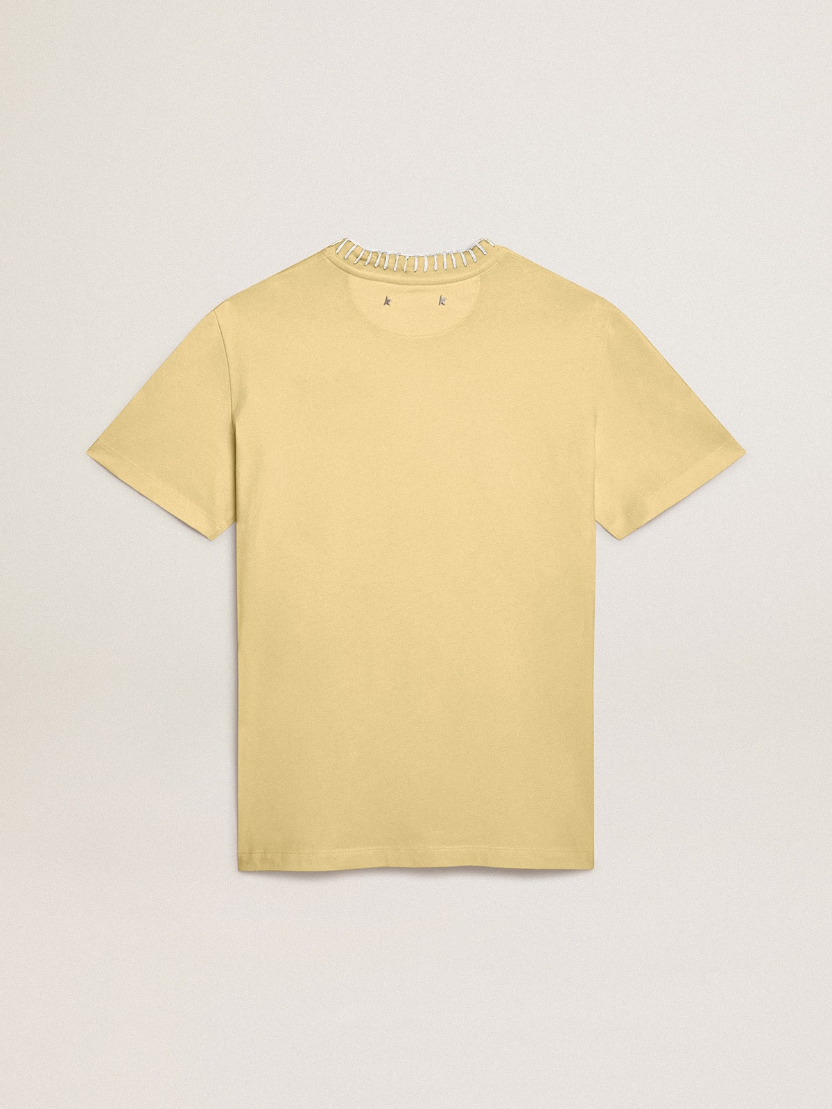 Women's T-shirt in cotton jersey with embroidery on the neck and heart
