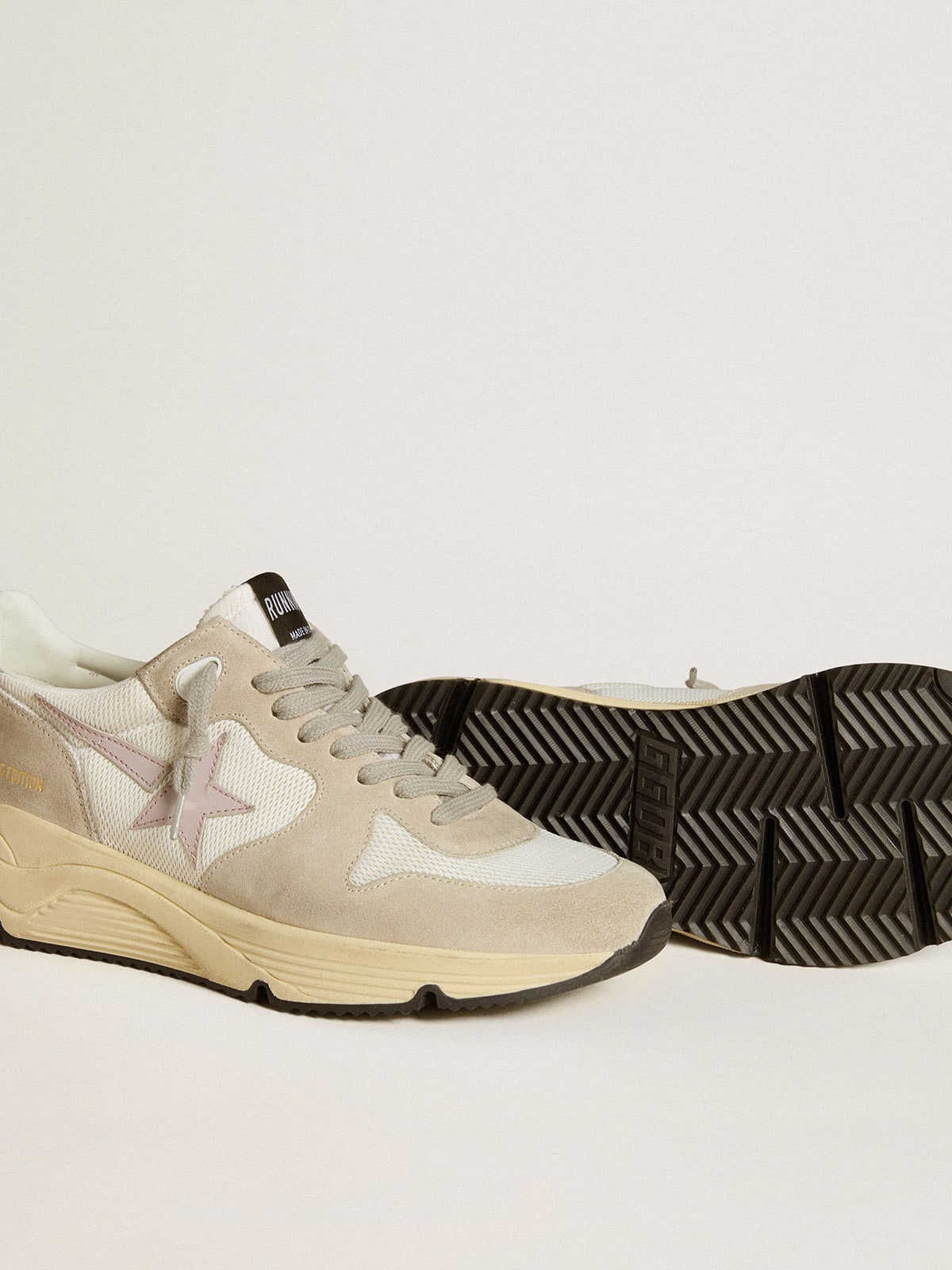Running Sole LTD in mesh with leather star and glitter heel tab