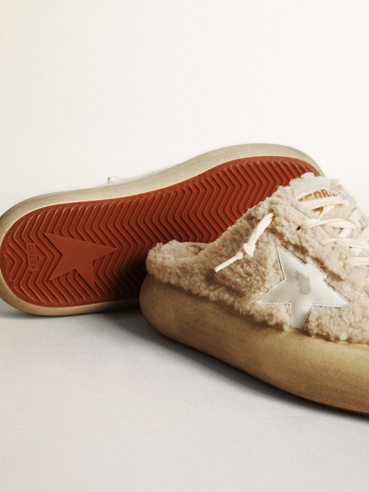 Women's Space-Star Sabots in beige shearling with white leather star