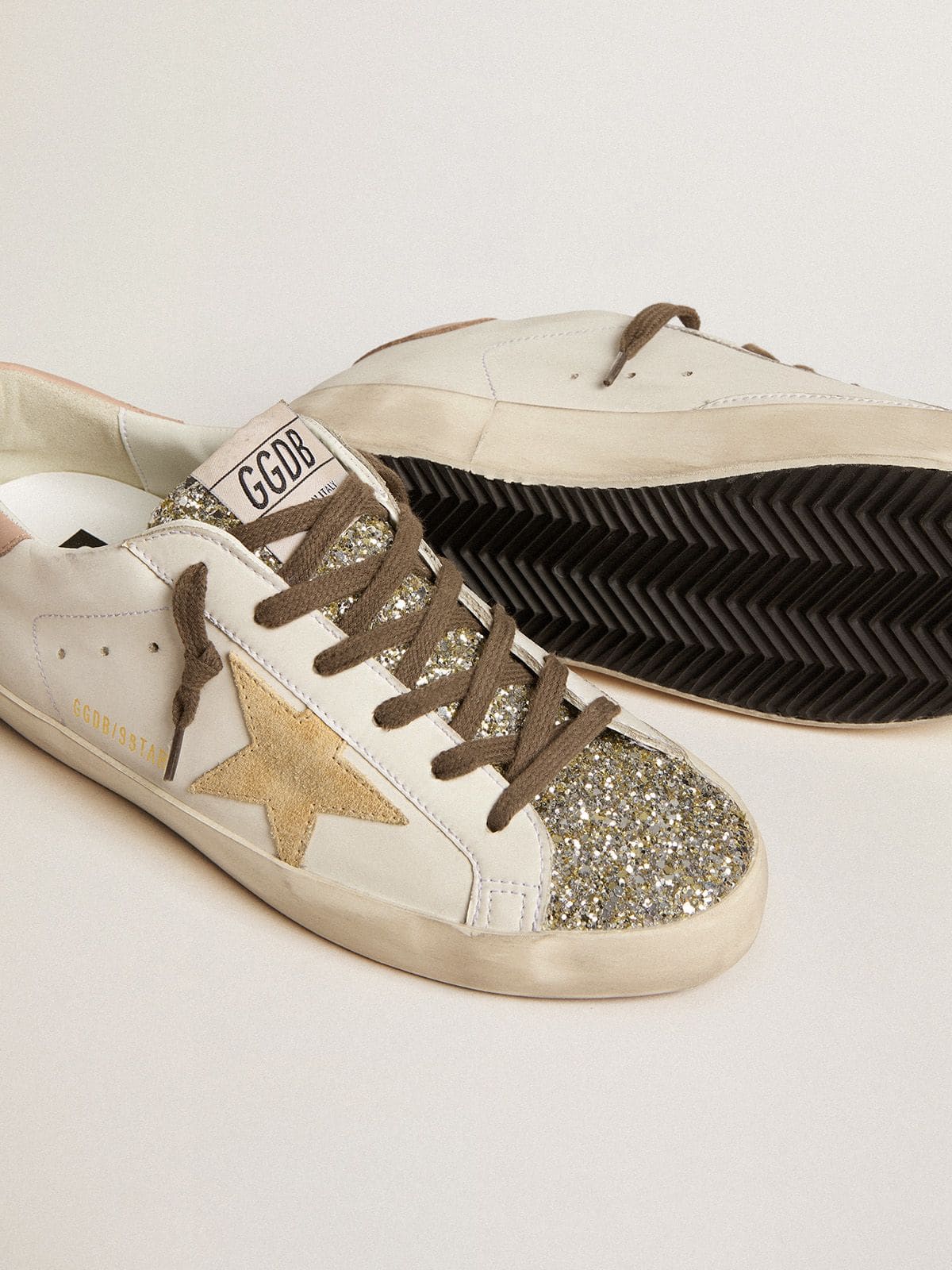Women's Bio-based Super-Star with platinum glitter tongue