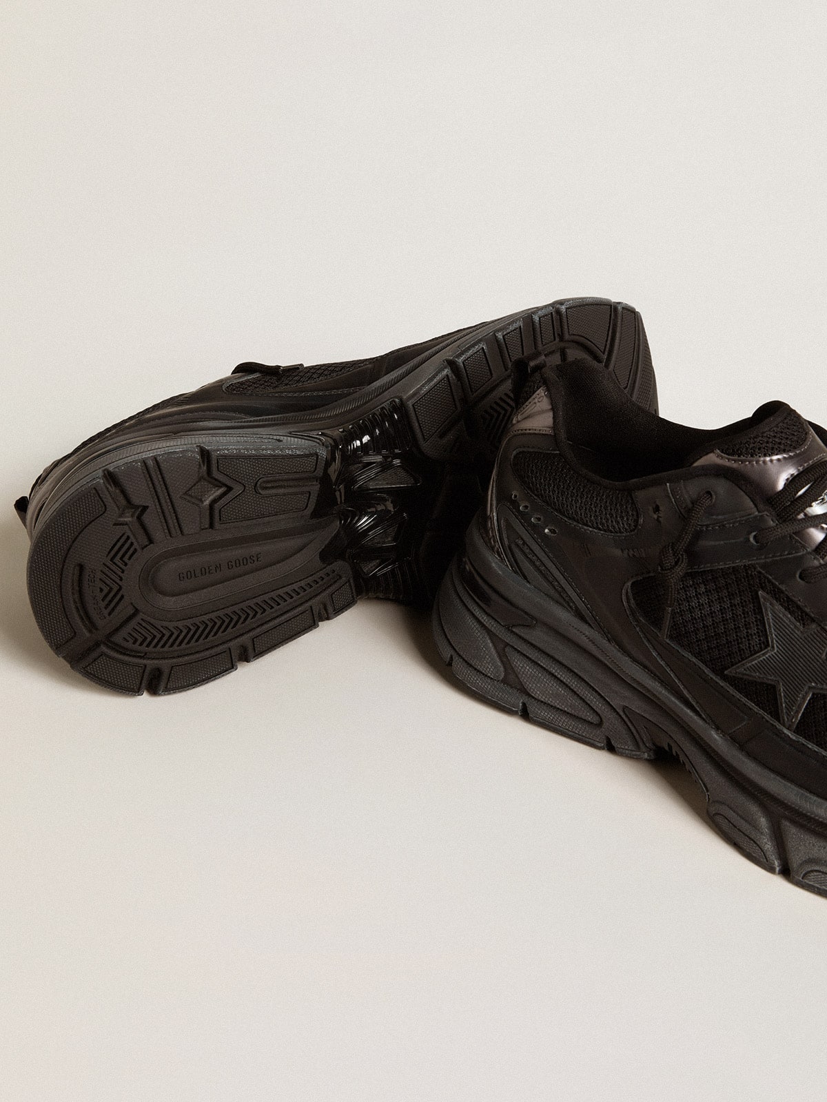Women's Lightstar with black leather and mesh upper and black star