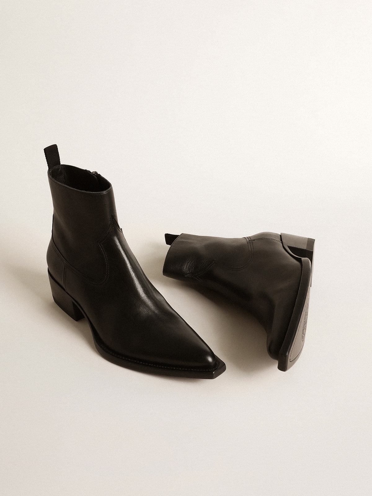 Men's low Debbie boots in black leather
