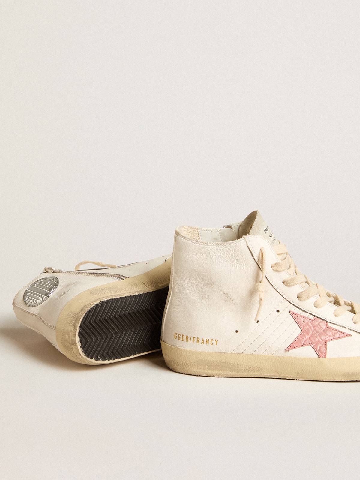 Francy in cream nappa with pink crocodile-print leather star