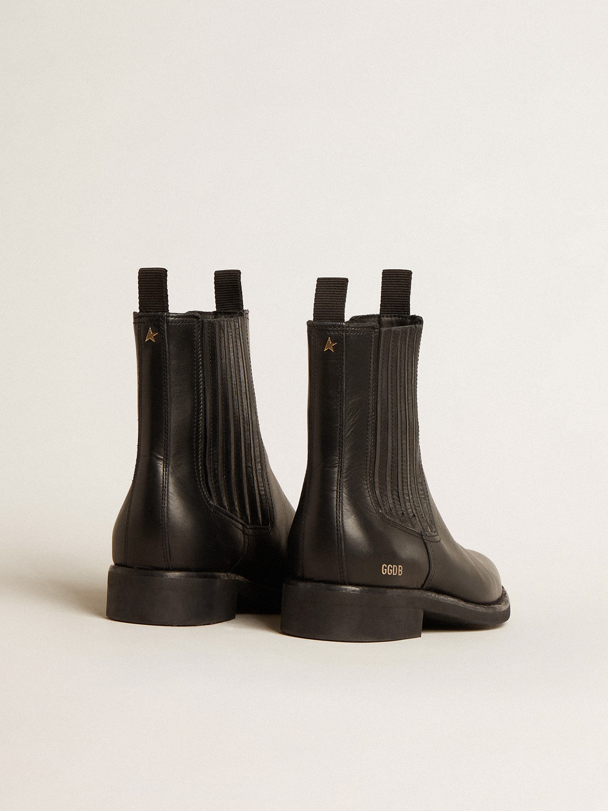 Men's Chelsea boots in black leather