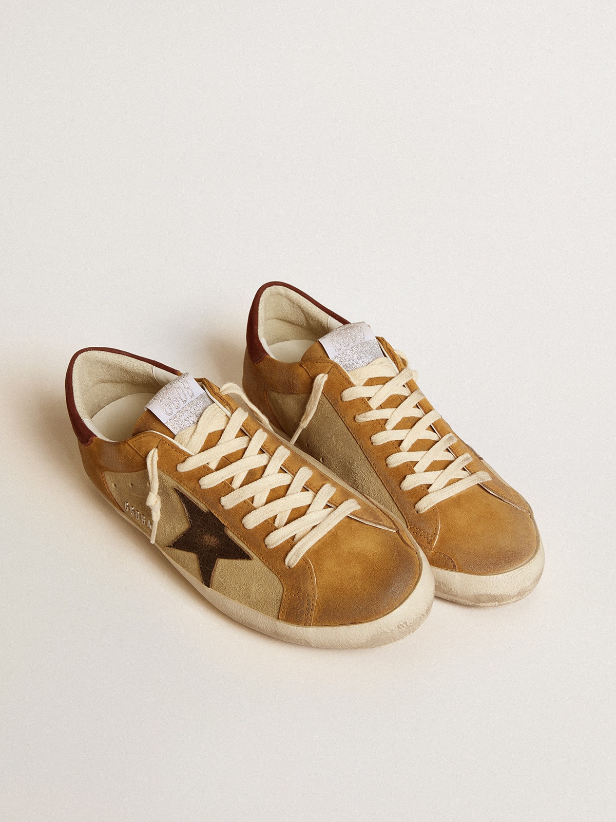 Men's Super-Star in beige and caramel suede with black crackle leather star