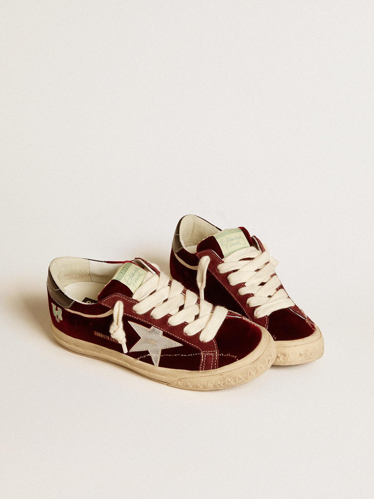 Women's Super-Star LTD in velvet with metallic leather star and heel tab