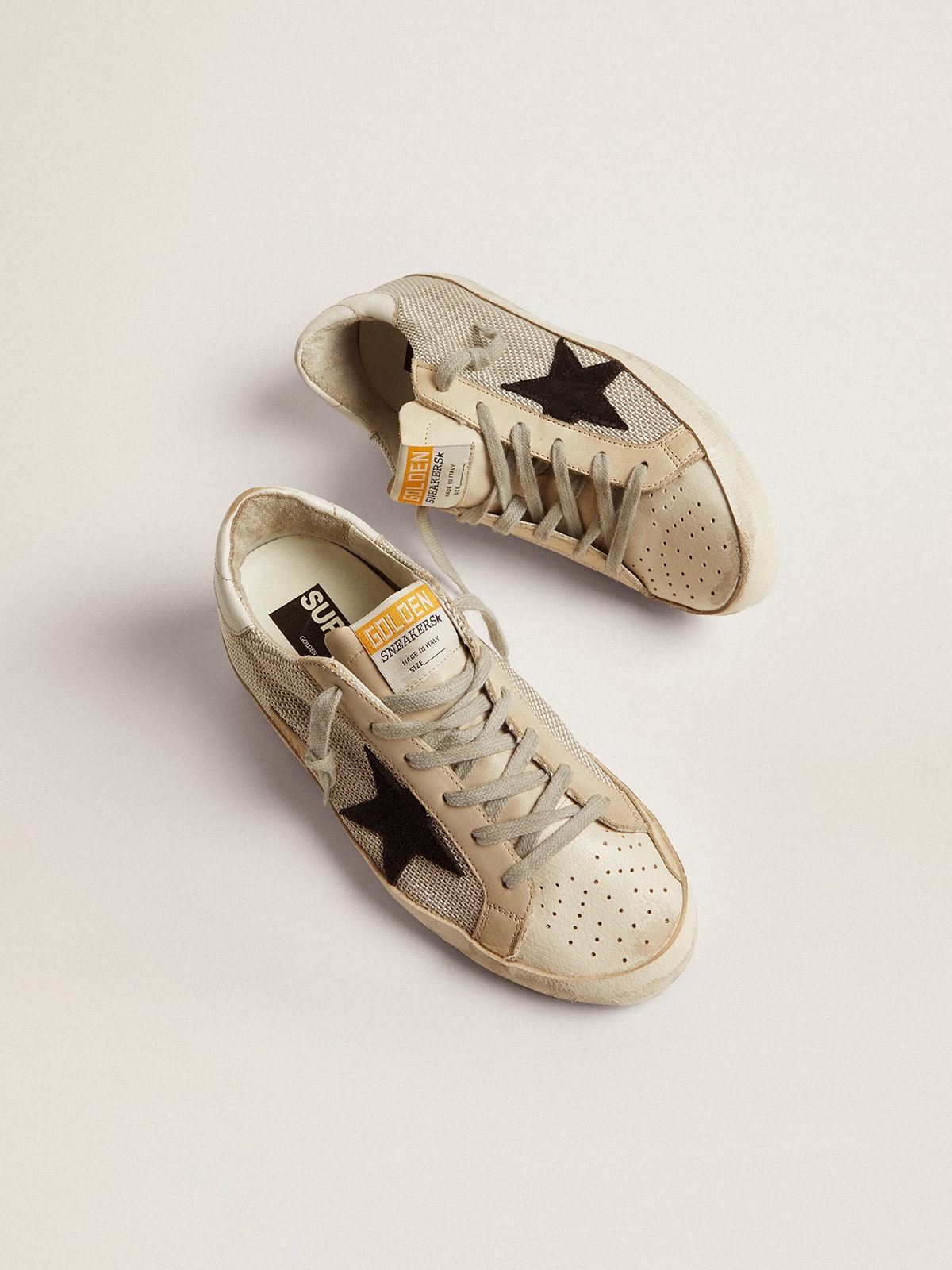 Women's Super-Star in leather with black star