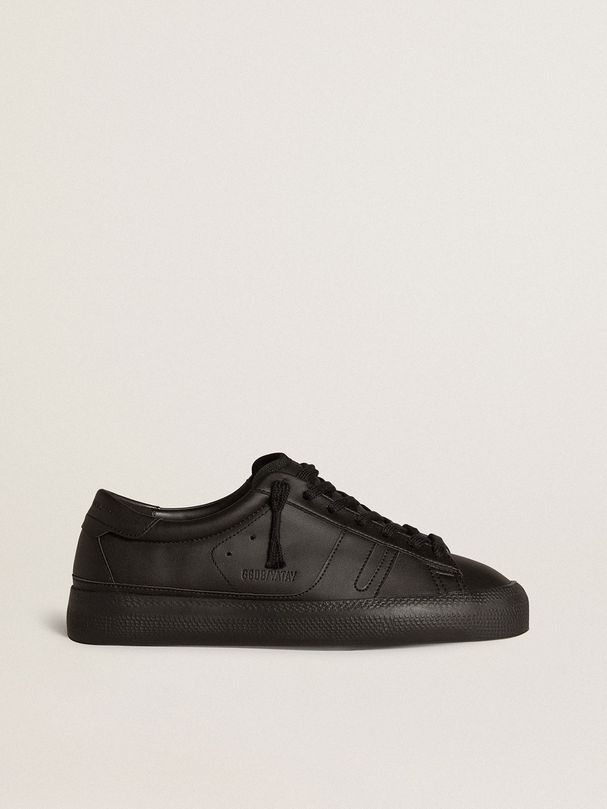 Men-Sneakers-Sustainable