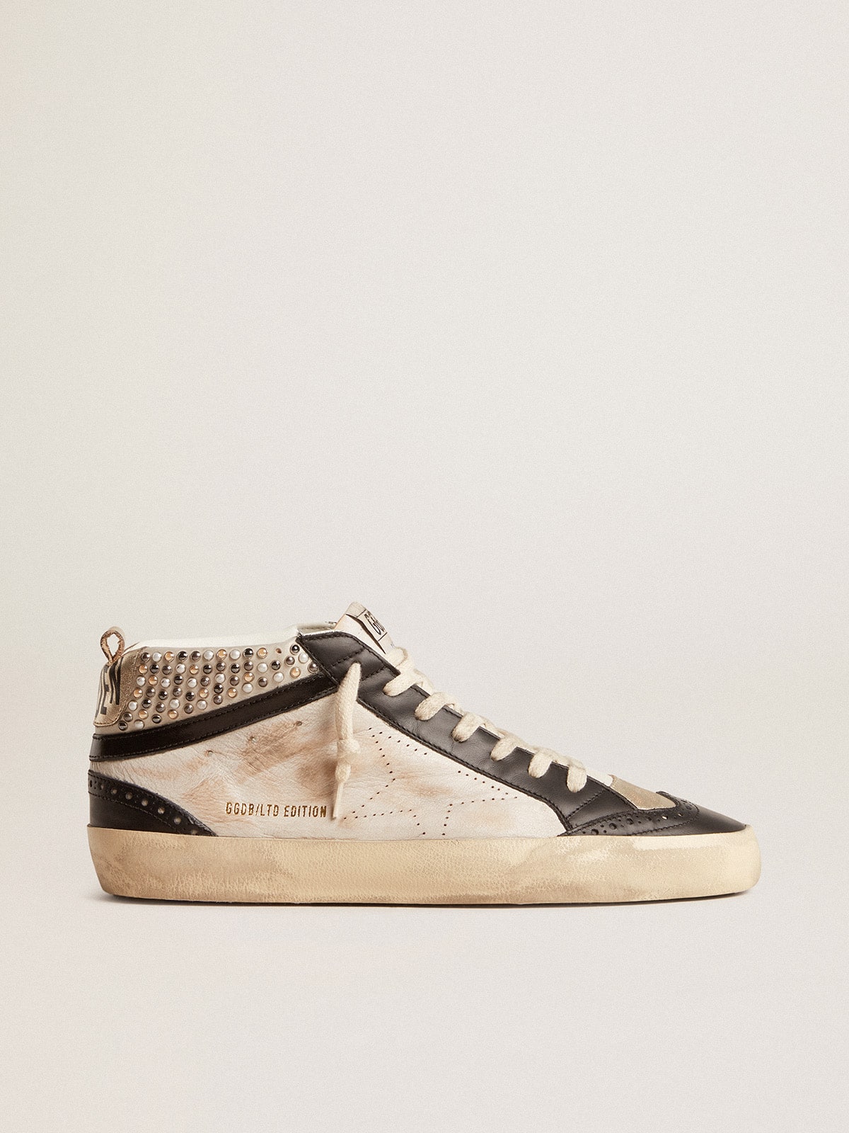 Men's Mid Star LTD in black and white leather with pearls and perforated star