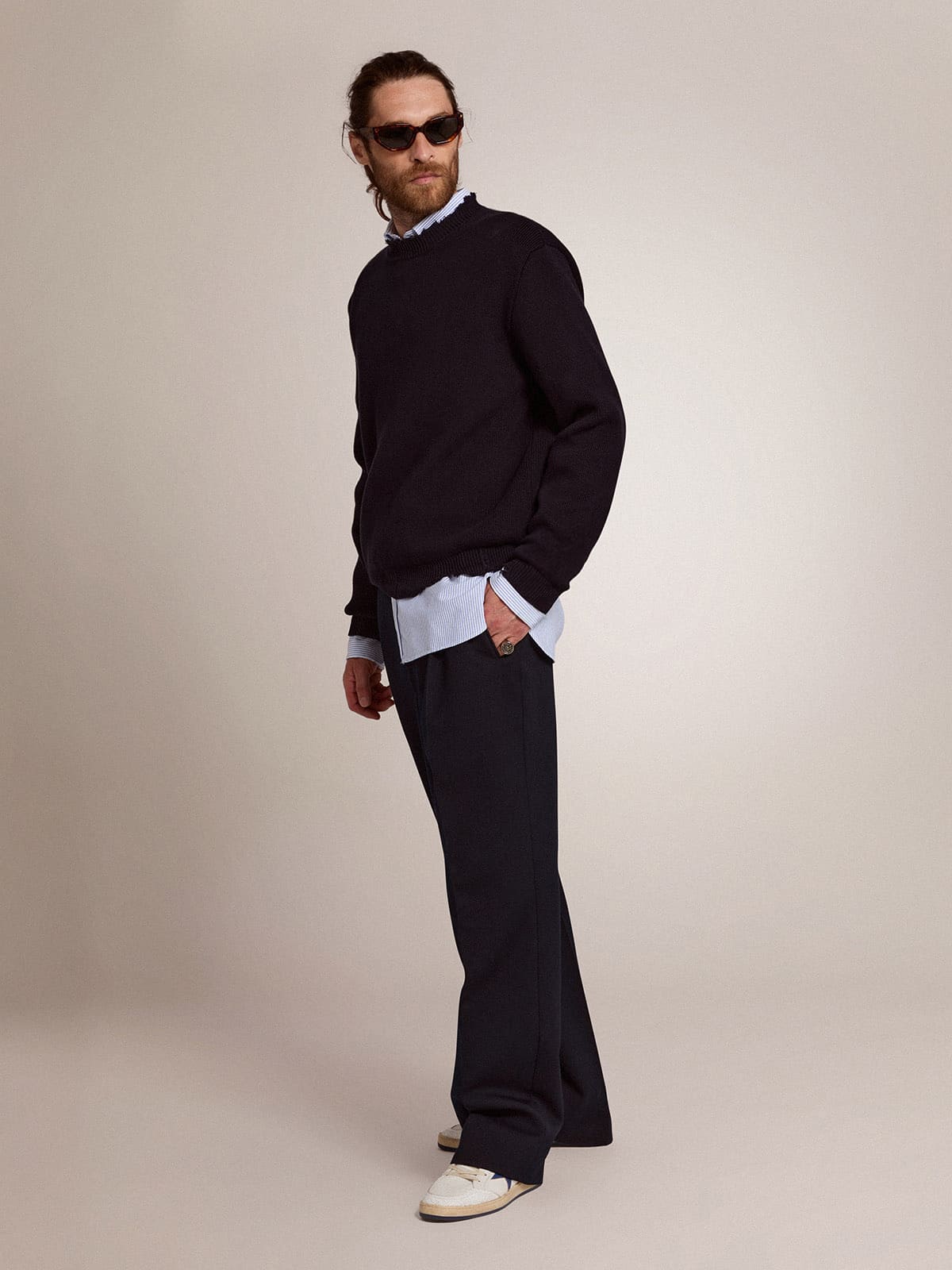 Men's round-neck sweater in dark blue cotton